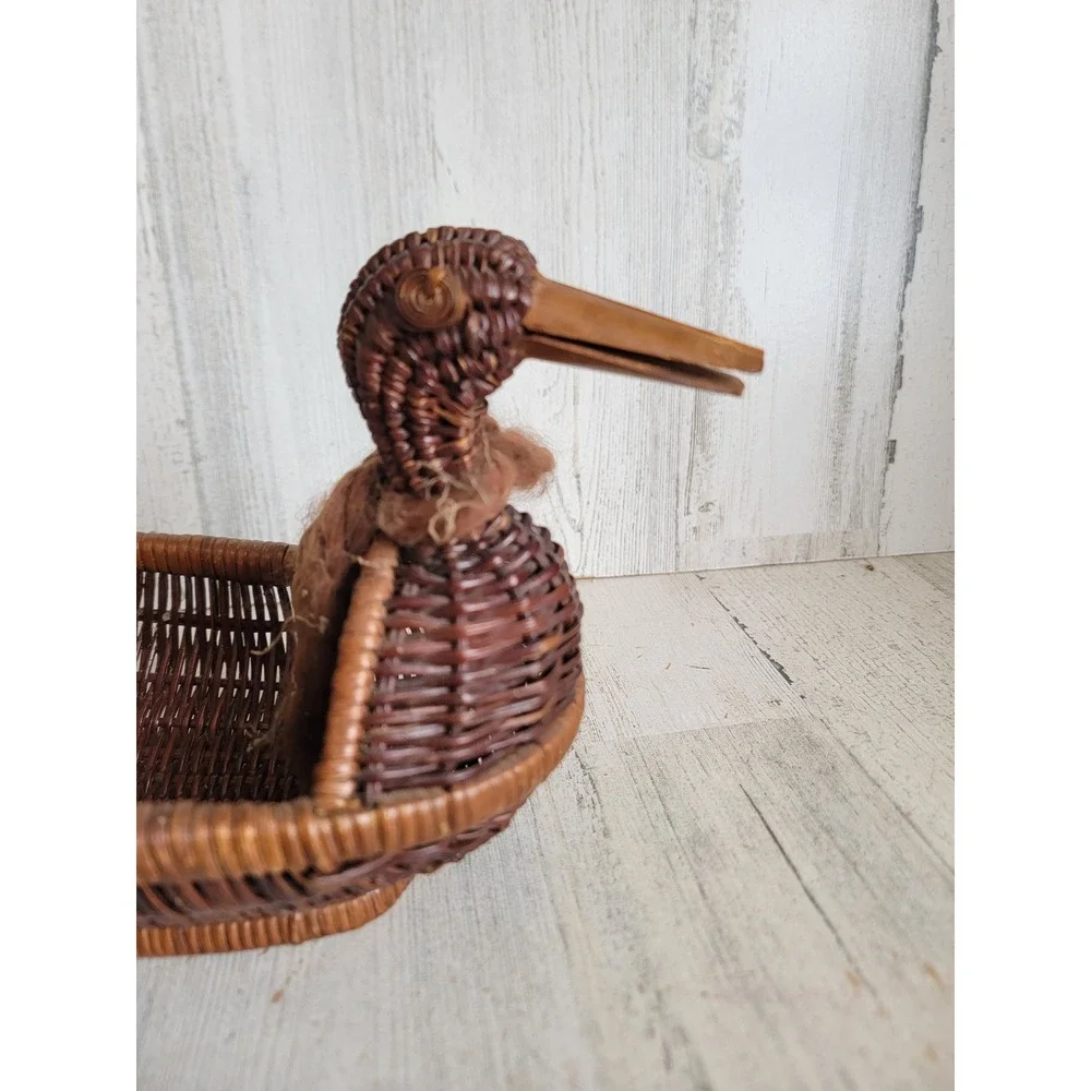 Vintage small duck wicker basket bird beak home‎ unique figure brown